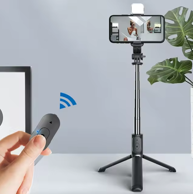 Trípode y selfie para móviles, control remoto Bluetooth, con rotación de 360°, 1040 mm de longitud, con luz, Q02S